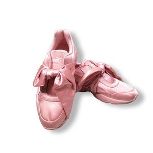 Puma By Rihanna Women's Pink Round Toe Luxury Fenty Bow Sneakers Shoes Size 8.5